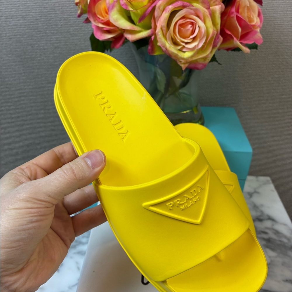 NIB Prada Sole Yellow Lightweight Rubber Triangle Slides EU 36 - US Approx 6 - Picture 3 of 8